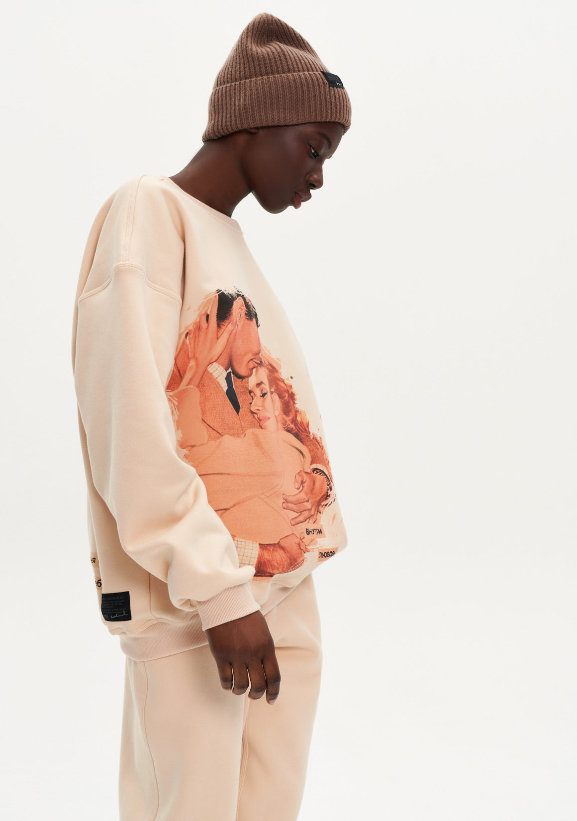 WARM TRAVEL HAT CHOCOLATE